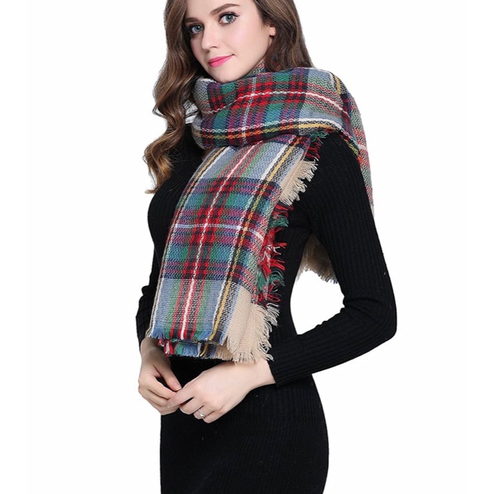 Plaid blanket scarf 🎁 NWT